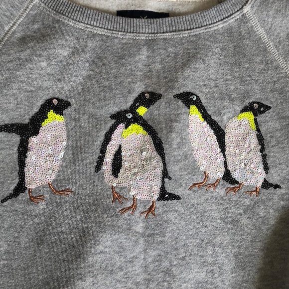 AE gray penguin 🐧 sweater - Picture 8 of 8